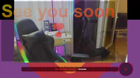 Snapshot of machinegun3dx chatting on February 28, 1:50 am Andy online show from February 28, 1:50 am