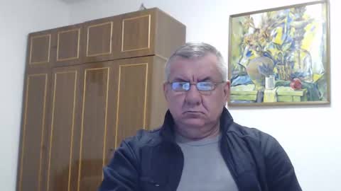 Snapshot of machomale3 chatting on December 25, 10:48 pm Macho online show from December 25, 10:48 pm