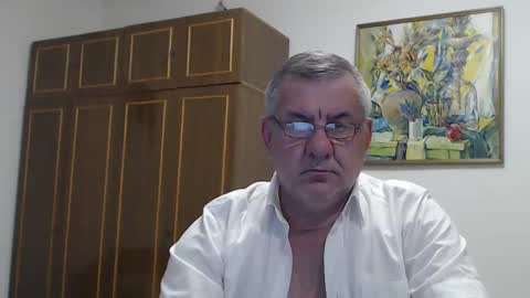 Snapshot of machomale3 chatting on December 29, 7:53 pm Macho online show from December 29, 7:53 pm