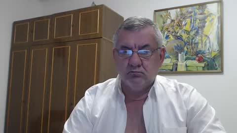Snapshot of machomale3 chatting on December 30, 8:04 pm Macho online show from December 30, 8:04 pm