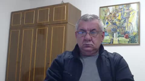 Snapshot of machomale3 chatting on January 1, 1:26 am Macho online show from January 1, 1:26 am