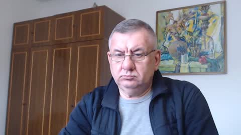 Snapshot of machomale3 chatting on January 16, 12:31 pm Macho online show from January 16, 12:31 pm