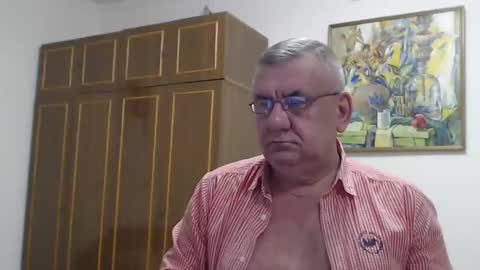 Snapshot of machomale3 chatting on January 21, 9:04 pm Macho online show from January 21, 9:04 pm