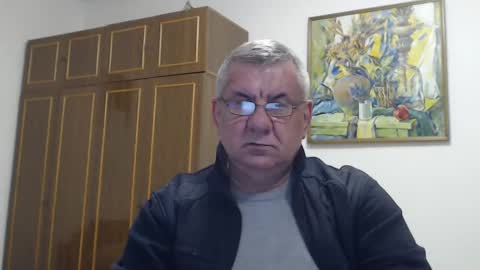 Snapshot of machomale3 chatting on January 27, 10:27 pm Macho online show from January 27, 10:27 pm