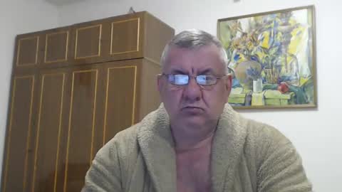Snapshot of machomale3 chatting on February 19, 9:36 pm Macho online show from February 19, 9:36 pm