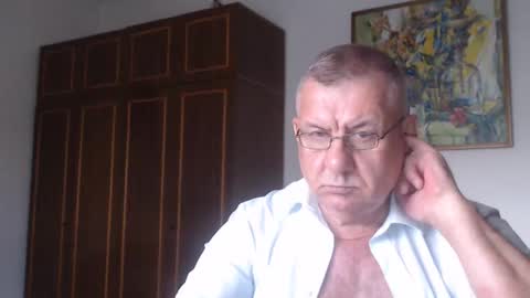 Snapshot of machomale3 chatting on September 9, 3:22 pm Macho online show from September 9, 3:22 pm