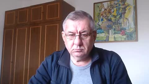 Snapshot of machomale3 chatting on October 23, 11:20 am Macho online show from October 23, 11:20 am