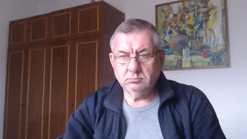 Snapshot of machomale3 chatting on October 26, 1:17 pm Macho online show from October 26, 1:17 pm