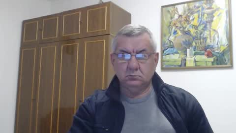 Snapshot of machomale3 chatting on November 5, 3:34 pm Macho online show from November 5, 3:34 pm