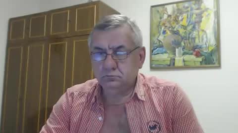 Snapshot of machomale3 chatting on November 18, 8:46 pm Macho online show from November 18, 8:46 pm