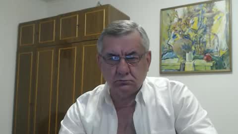 Snapshot of machomale3 chatting on December 2, 11:00 pm Macho online show from December 2, 11:00 pm