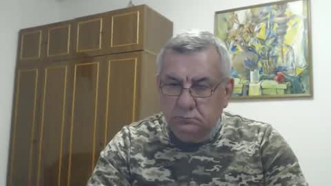 Snapshot of machomale3 chatting on February 4, 4:35 pm Macho online show from February 4, 4:35 pm