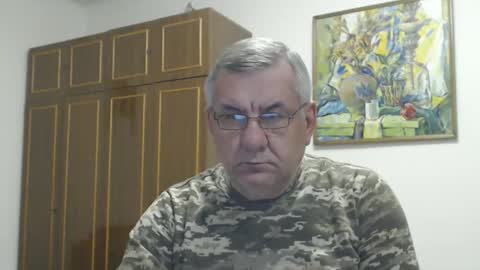 Snapshot of machomale3 chatting on February 15, 3:53 pm Macho online show from February 15, 3:53 pm