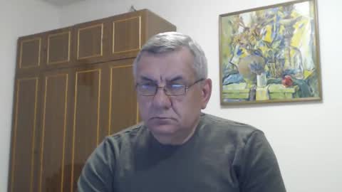 Snapshot of machomale3 chatting on February 16, 7:43 pm Macho online show from February 16, 7:43 pm