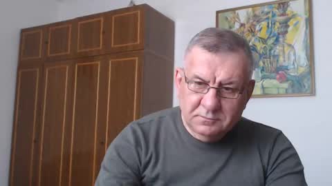 Snapshot of machomale3 chatting on February 17, 2:24 pm Macho online show from February 17, 2:24 pm