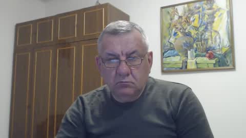 Snapshot of machomale3 chatting on February 18, 7:10 pm Macho online show from February 18, 7:10 pm