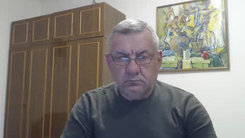 Snapshot of machomale3 chatting on February 22, 4:16 pm Macho online show from February 22, 4:16 pm