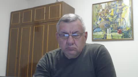 Snapshot of machomale3 chatting on February 28, 7:04 pm Macho online show from February 28, 7:04 pm