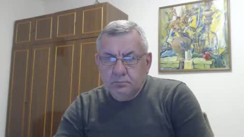 Snapshot of machomale3 chatting on March 1, 5:37 pm Macho online show from March 1, 5:37 pm