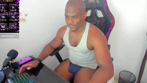 Snapshot of mackbig_dick2 chatting on June 1, 4:09 pm MACKBIG DICK im a damn dominant I like ATMs INSTAGRAM Edwinaragonc online show from June 1, 4:09 pm