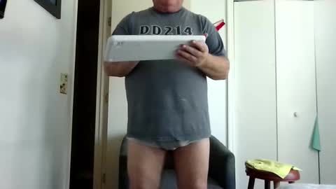 mackdocc001 online show from November 18, 3:49 pm