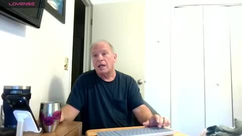 Snapshot of mackdocc001 chatting on April 20, 5:05 pm mackdocc001 online show from April 20, 5:05 pm