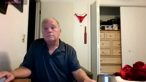 Snapshot of mackdocc001 chatting on May 1, 4:44 pm mackdocc001 online show from May 1, 4:44 pm