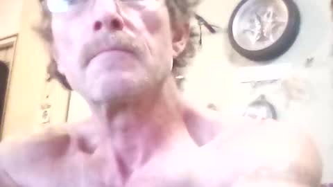 mackdog1369 online show from October 29, 10:50 am