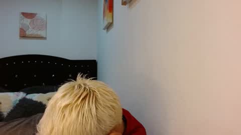 Noah Askew online show from February 7, 1:42 am