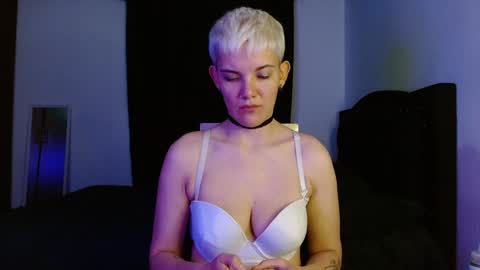 Noah Askew online show from April 8, 5:40 am