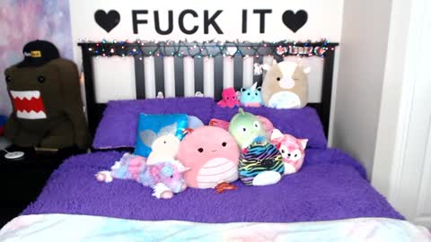 Mackenzie Wolfe online show from December 15, 7:24 am