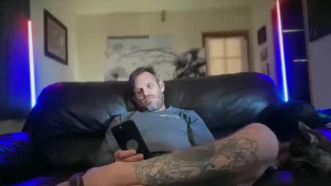 MackinCaliAllDay online show from October 11, 7:01 pm