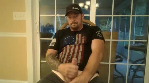 Snapshot of mackp5151 chatting on August 6, 9:33 am mackp5151 online show from August 6, 9:33 am