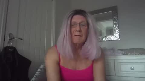 Deanne online show from February 4, 11:05 am