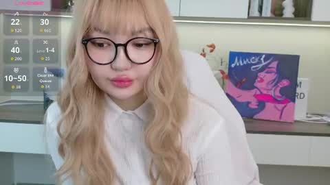 Snapshot of mad_dy chatting on July 6, 12:02 pm Mad D online show from July 6, 12:02 pm