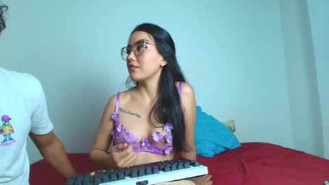 Snapshot of mad_dy_ chatting on February 12, 12:37 am mad_dy_ online show from February 12, 12:37 am