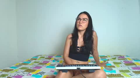 Snapshot of mad_dy_ chatting on March 4, 5:03 pm mad_dy_ online show from March 4, 5:03 pm