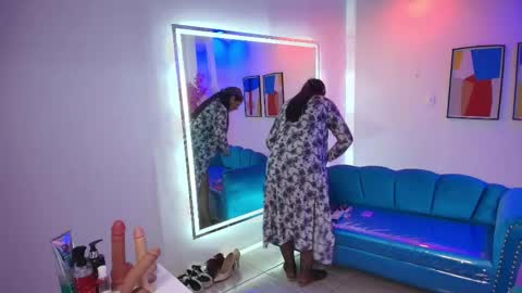 Madame Scarllet  online show from June 2, 11:34 am