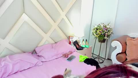 Madame Carla  online show from March 10, 2:37 pm