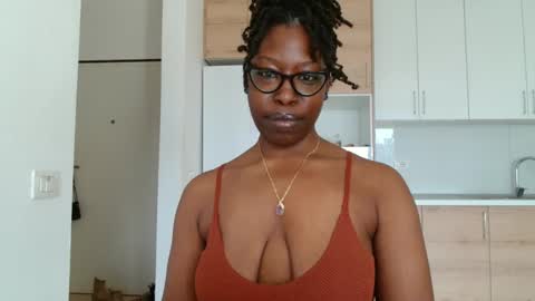 YourMadamIndigo online show from January 16, 11:14 am