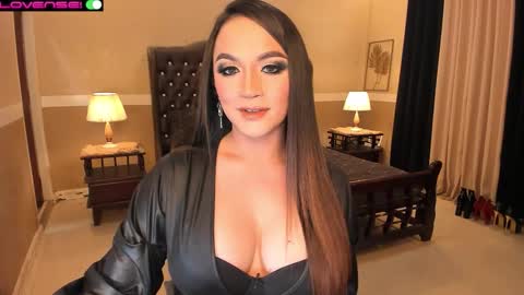 Alison Kloss online show from November 8, 11:25 pm