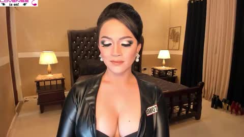 Alison Kloss online show from December 5, 12:08 am