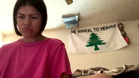 SummerPeach online show from December 23, 6:05 pm