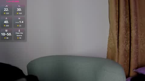 Snapshot of maddie_01 chatting on June 10, 11:53 am Maddie online show from June 10, 11:53 am