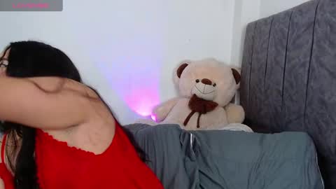 Maddie and Chelsea online show from December 7, 10:06 pm