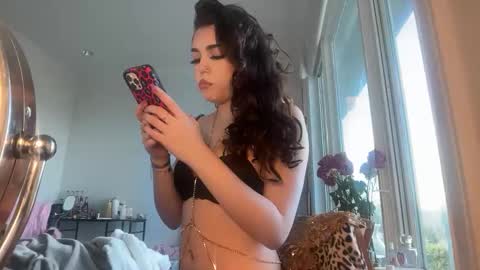 Snapshot of maddieblair1 chatting on February 6, 8:12 pm maddieblair1 online show from February 6, 8:12 pm