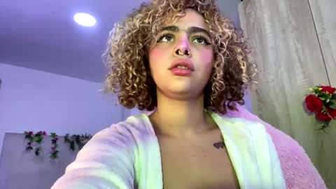Snapshot of maddiiebrooks chatting on October 21, 12:33 am Maddie online show from October 21, 12:33 am