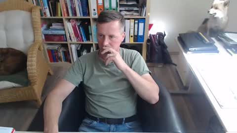 Snapshot of maddmax8 chatting on September 14, 10:25 am Mad4You online show from September 14, 10:25 am