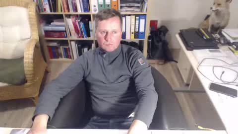 Snapshot of maddmax8 chatting on October 28, 5:26 pm Mad4You online show from October 28, 5:26 pm