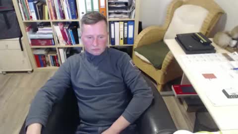 Snapshot of maddmax8 chatting on November 12, 5:24 pm Mad4You online show from November 12, 5:24 pm